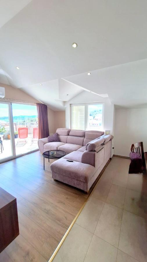 Tutti Apartment